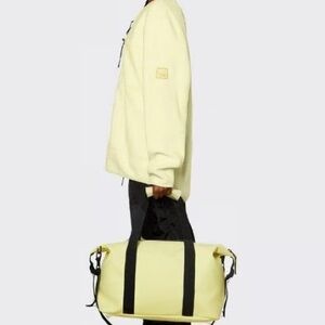 RAINS Weekend Bag Small NWT In Straw OS